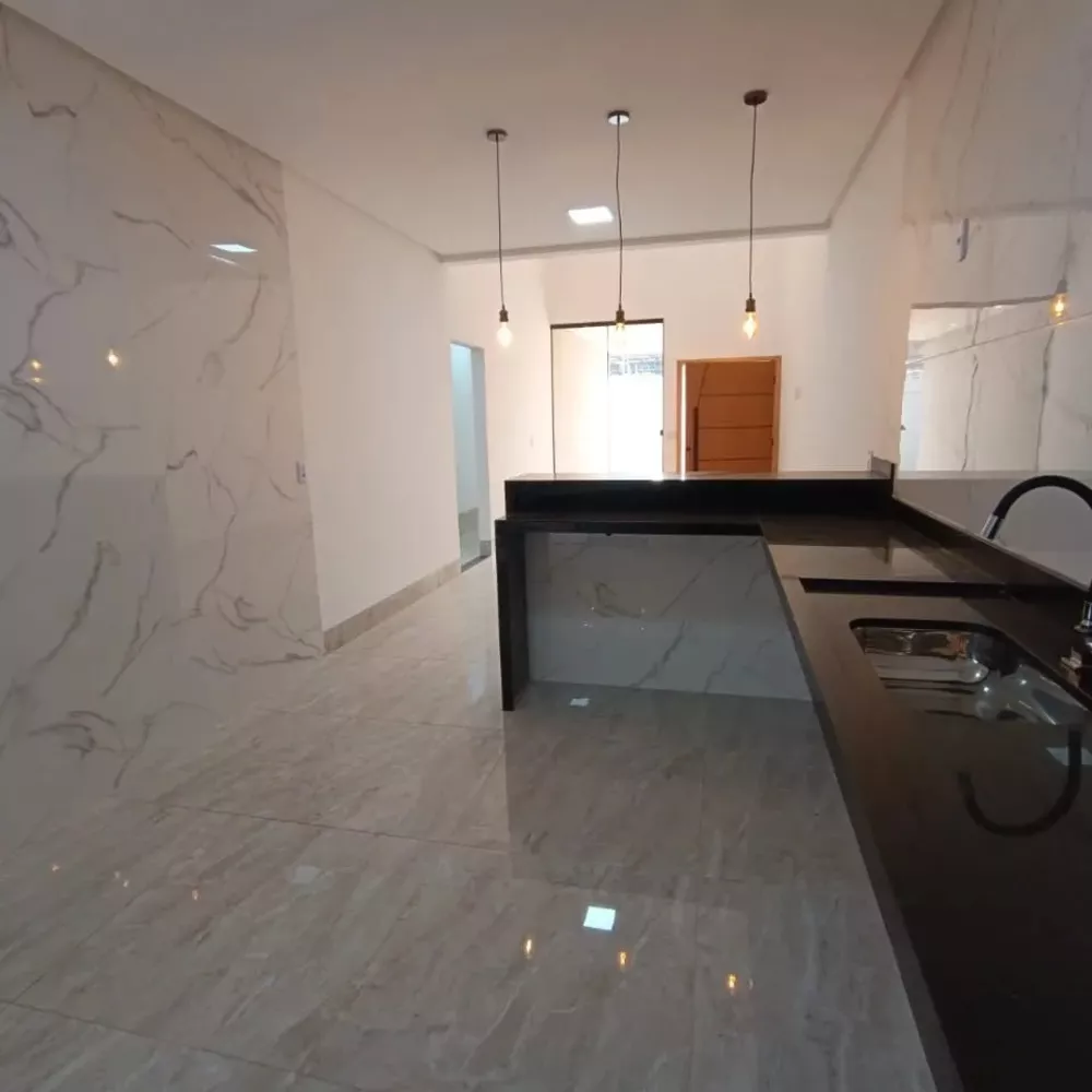 Casa, 3 quartos, 121 m² - Foto 1