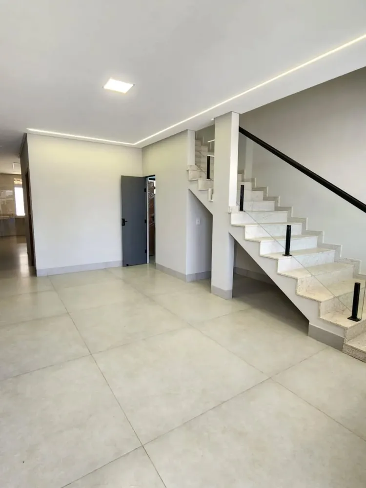 Casa, 4 quartos, 230 m² - Foto 15