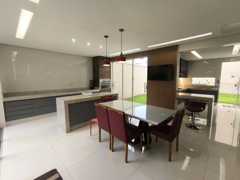 Casa, 3 quartos, 210 m² - Foto 15