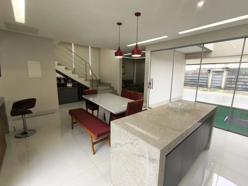 Casa, 3 quartos, 210 m² - Foto 13