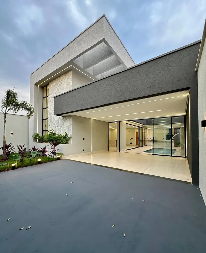 Casa, 3 quartos, 200 m² - Foto 1