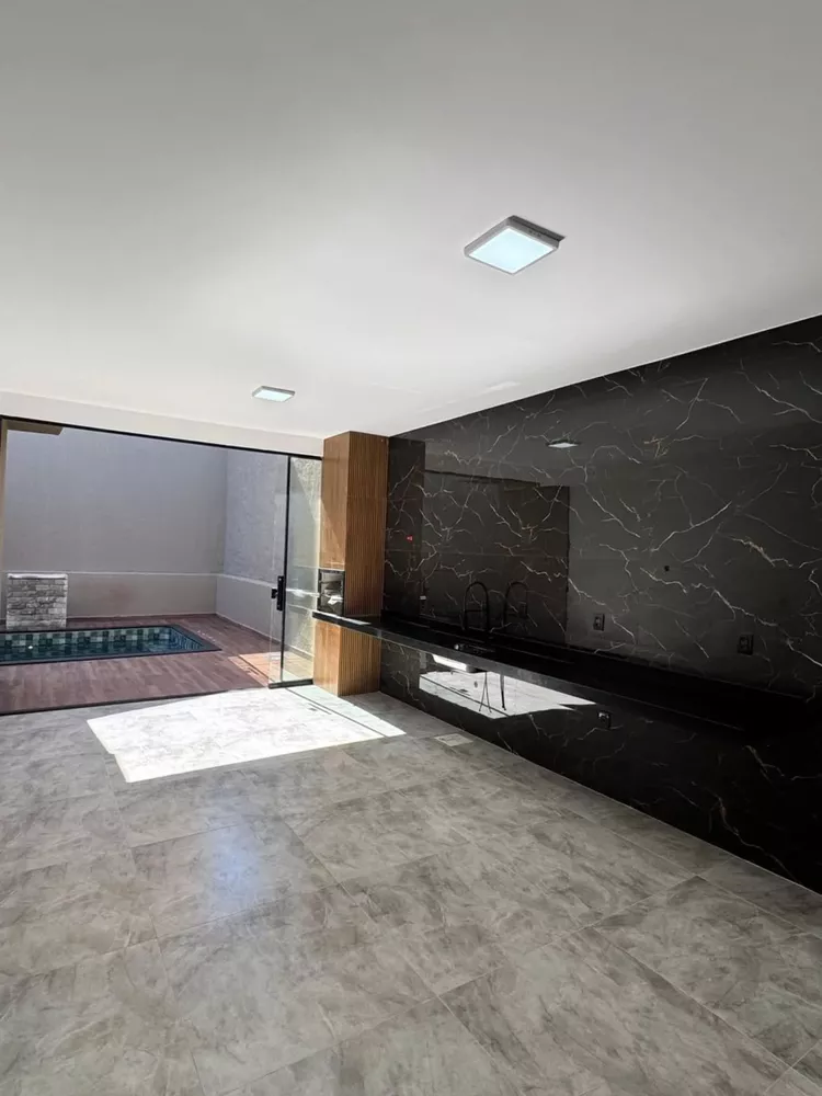 Casa, 3 quartos, 168 m² - Foto 1