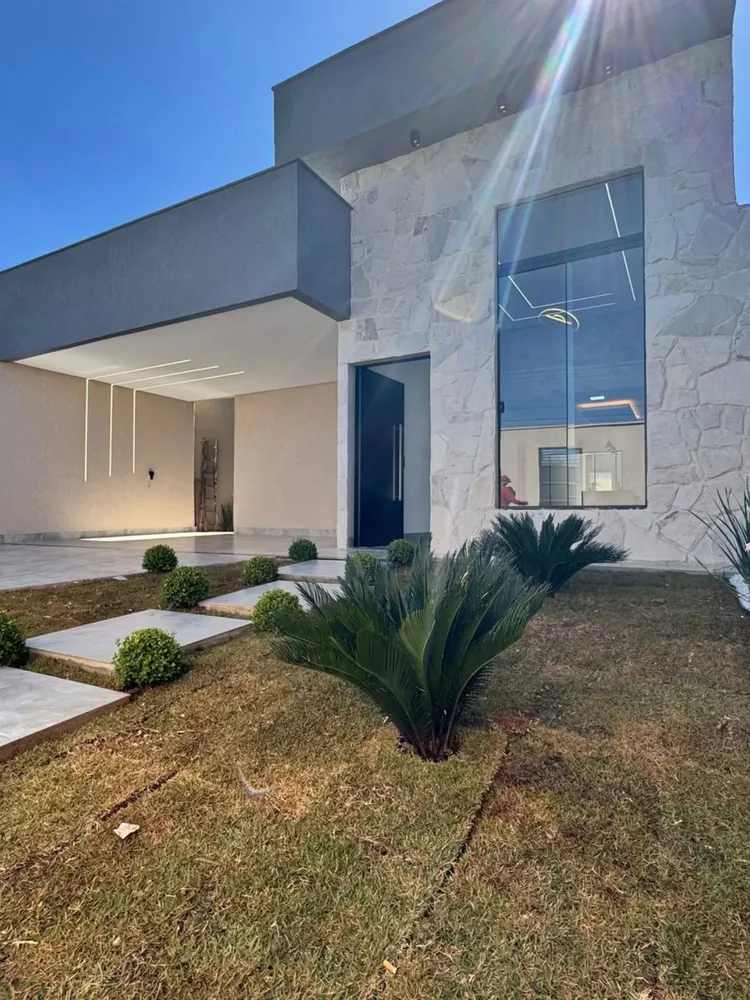 Casa, 3 quartos, 168 m² - Foto 1