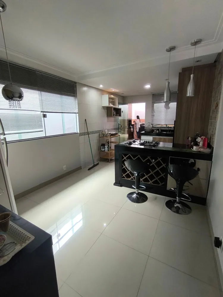 Casa, 3 quartos, 225 m² - Foto 14