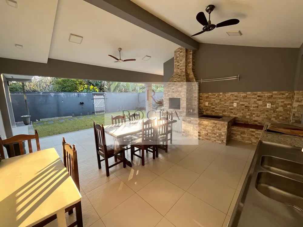Casa, 3 quartos, 210 m² - Foto 4