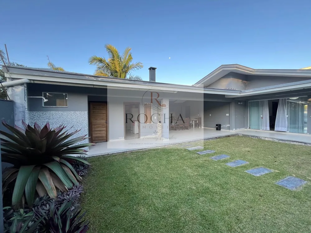 Casa, 3 quartos, 210 m² - Foto 3