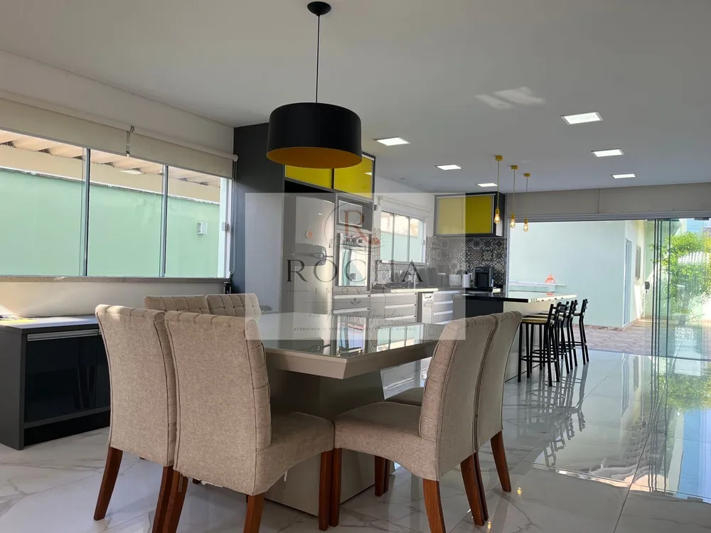 Casa, 3 quartos, 283 m² - Foto 2