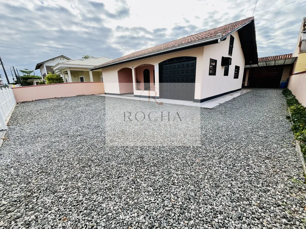 Casa, 3 quartos, 209 m² - Foto 1