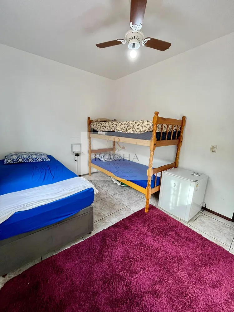 Casa, 3 quartos, 209 m² - Foto 8