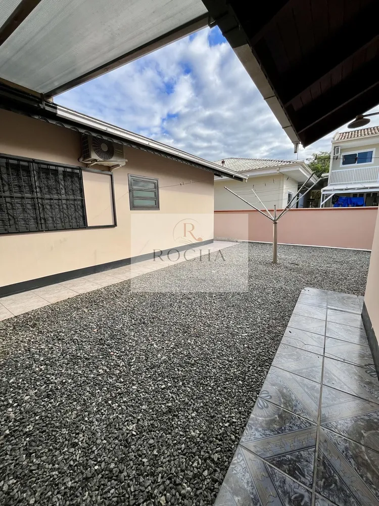 Casa, 3 quartos, 209 m² - Foto 2