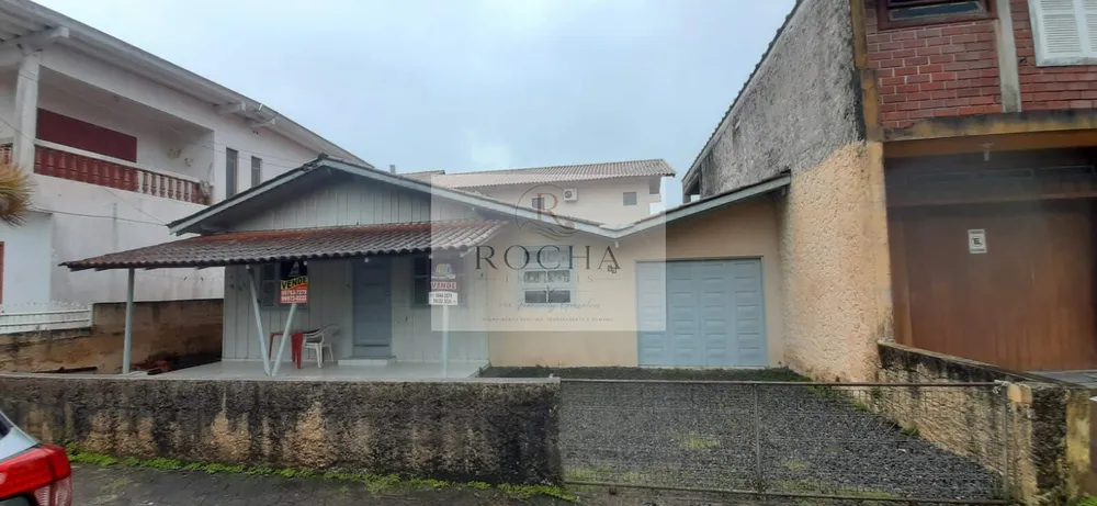 Casa, 3 quartos, 178 m² - Foto 1