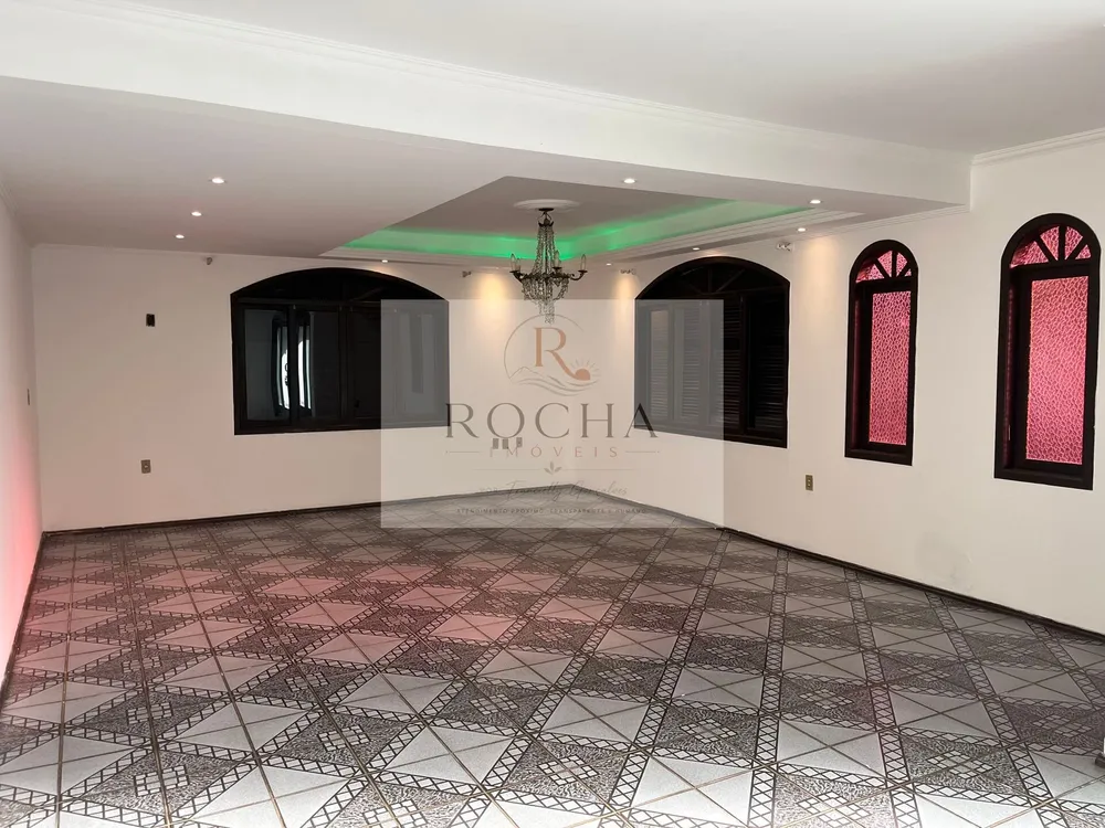 Casa, 4 quartos, 260 m² - Foto 2