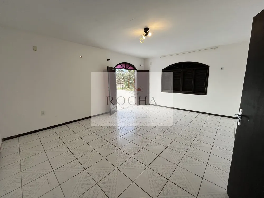 Casa, 4 quartos, 260 m² - Foto 6