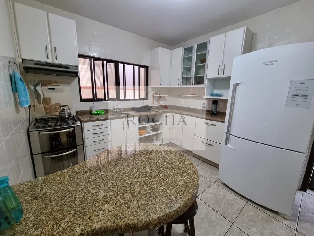 Sobrado, 4 quartos, 175 m² - Foto 2