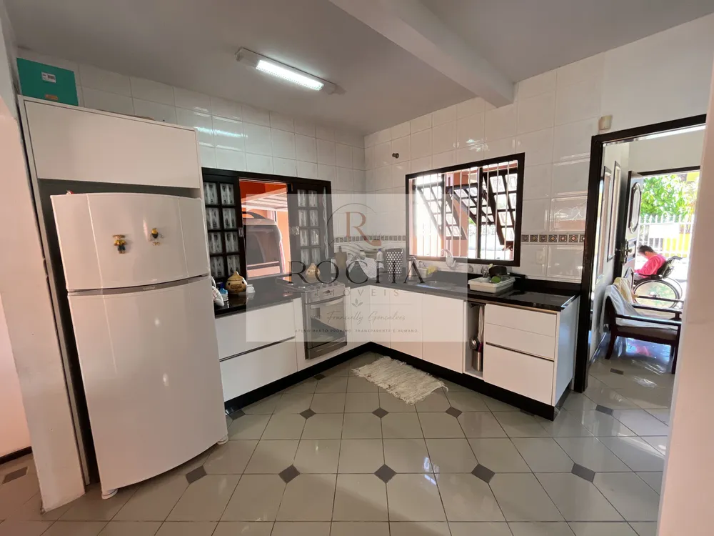 Casa, 4 quartos, 230 m² - Foto 5