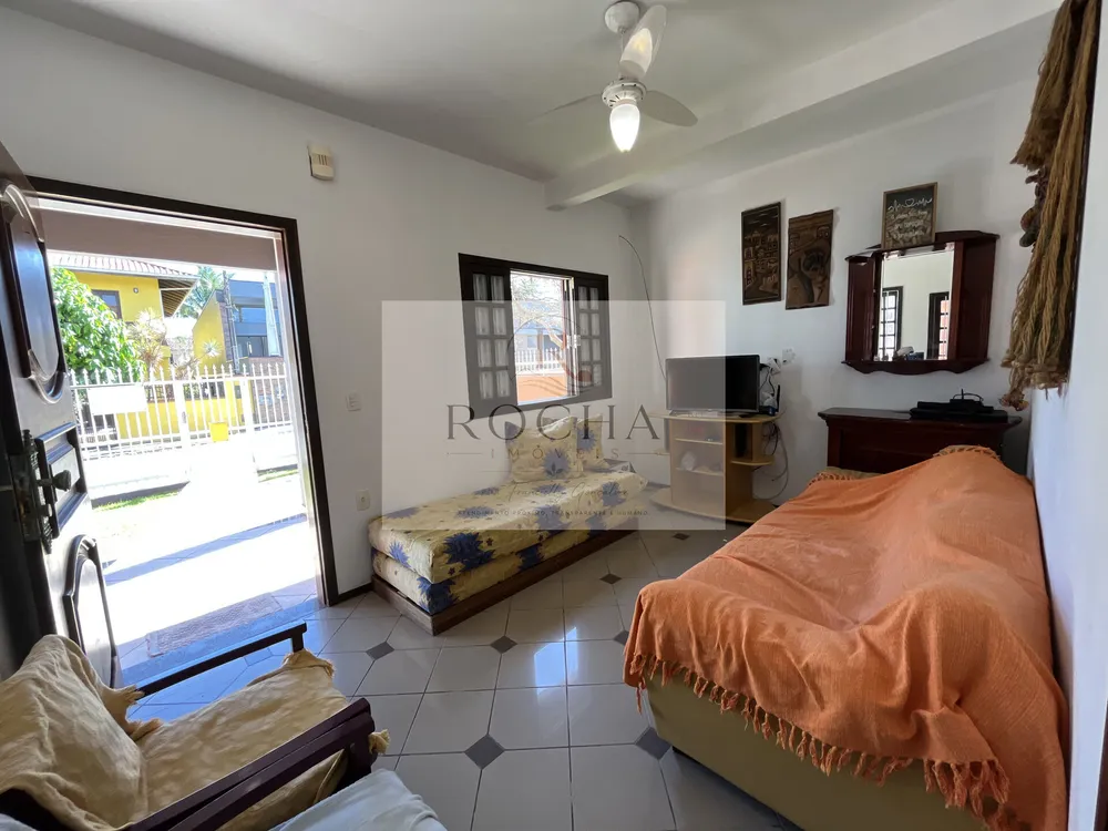 Casa, 4 quartos, 230 m² - Foto 2
