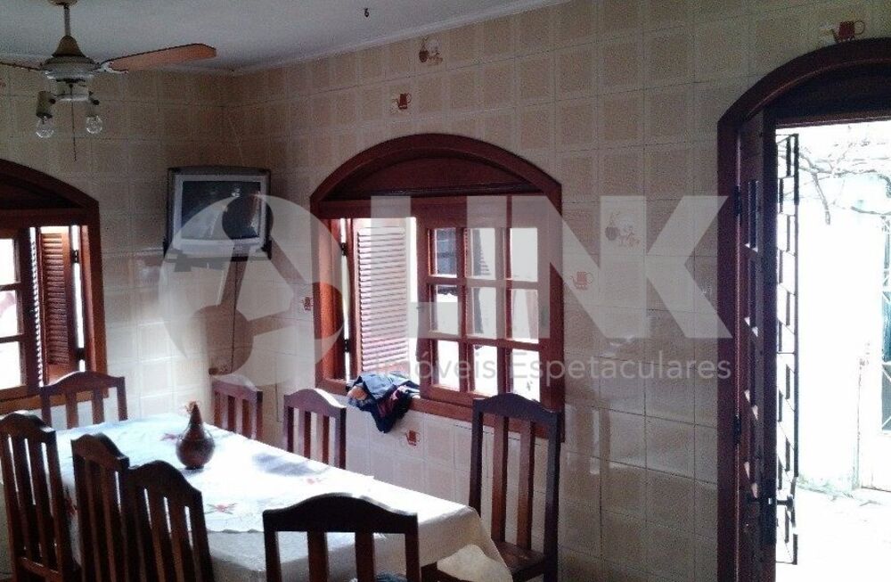 Casa, 3 quartos, 200 m² - Foto 3