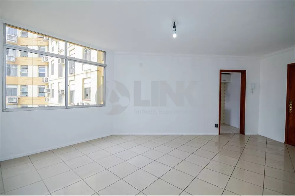 Apartamento à venda com 2 quartos, 63m² - Foto 1