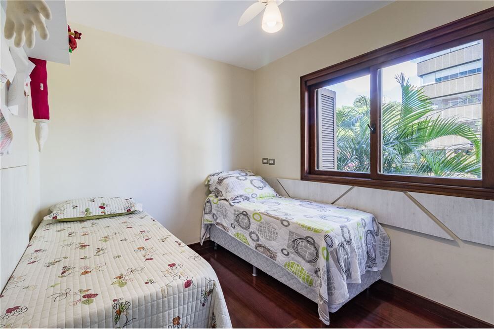 Apartamento, 3 quartos, 258 m² - Foto 8