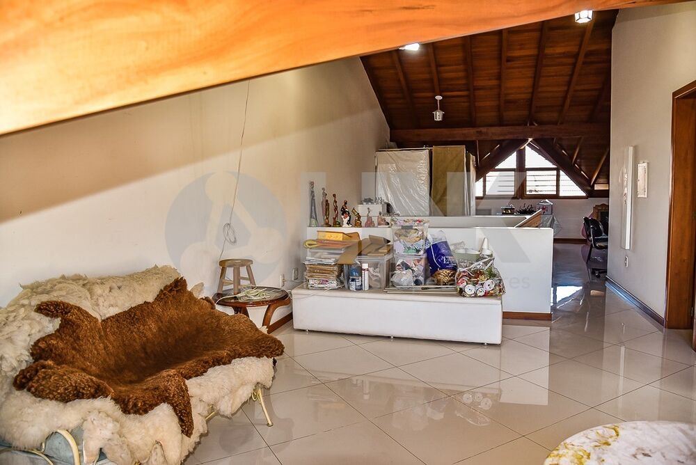 Casa, 3 quartos, 247 m² - Foto 8