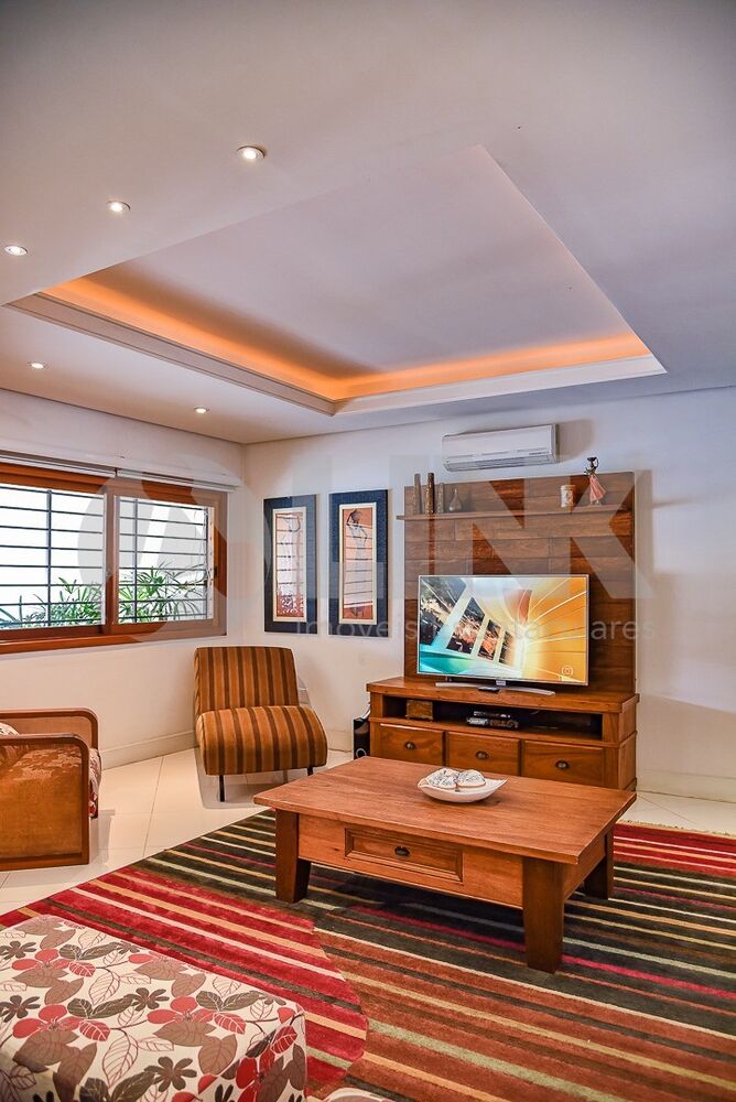 Casa, 3 quartos, 247 m² - Foto 2