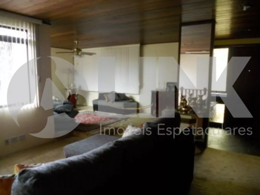 Casa à venda com 4 quartos, 318m² - Foto 4