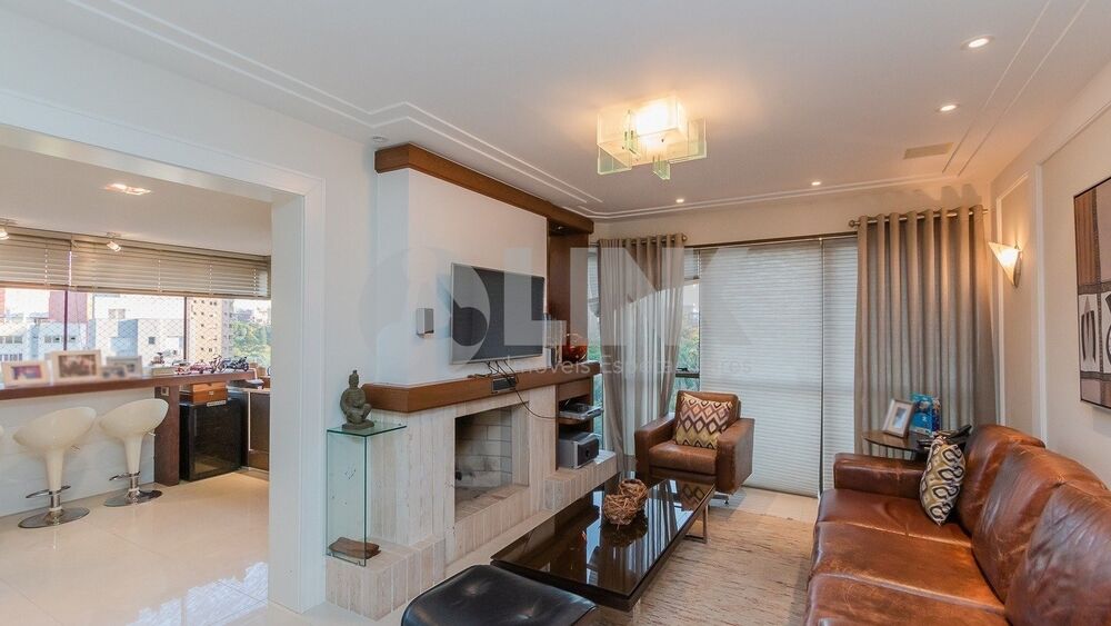 Apartamento à venda com 3 quartos, 163m² - Foto 1
