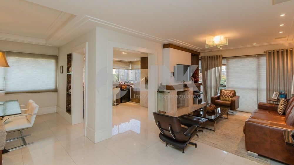 Apartamento à venda com 3 quartos, 163m² - Foto 2