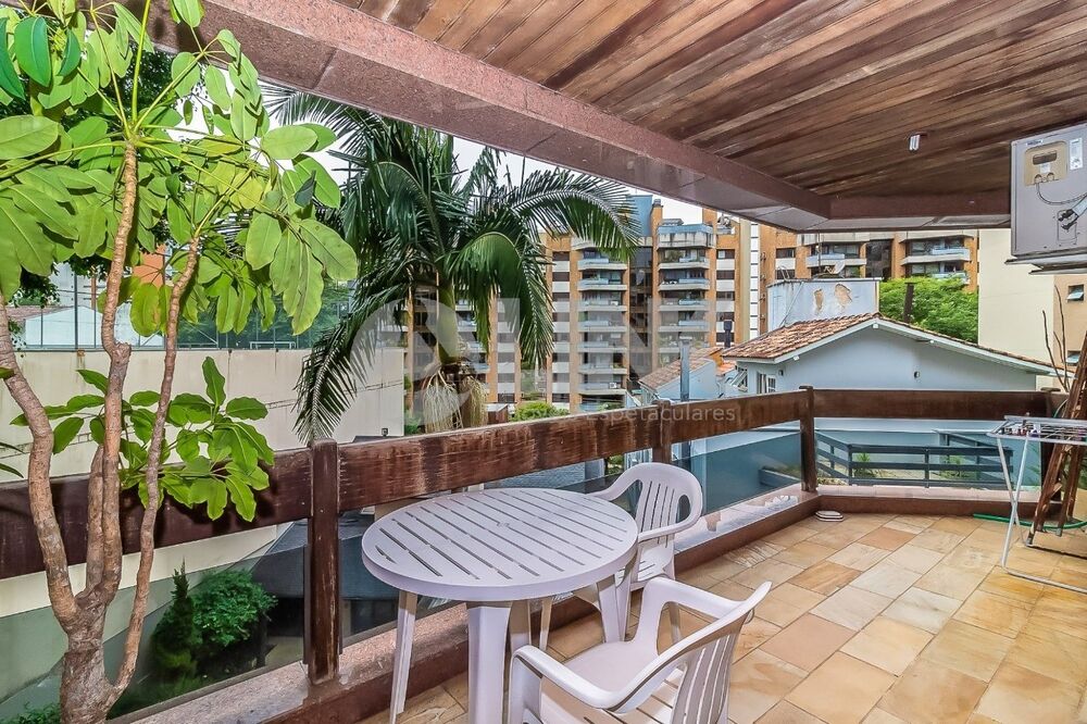 Apartamento, 4 quartos, 204 m² - Foto 1