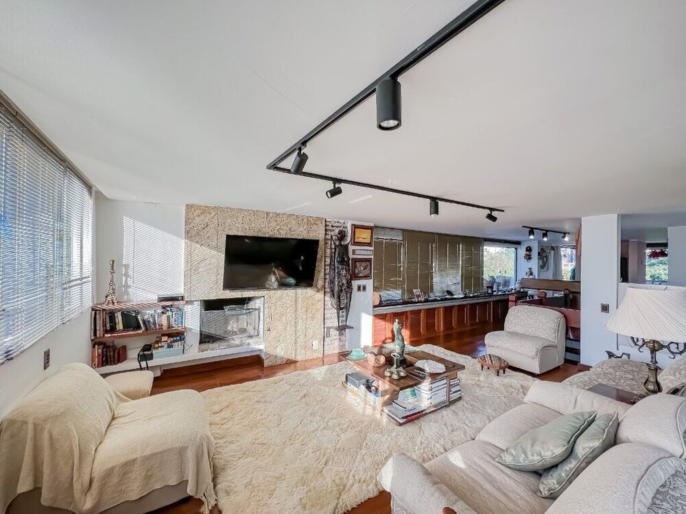 Cobertura, 3 quartos, 323 m² - Foto 2