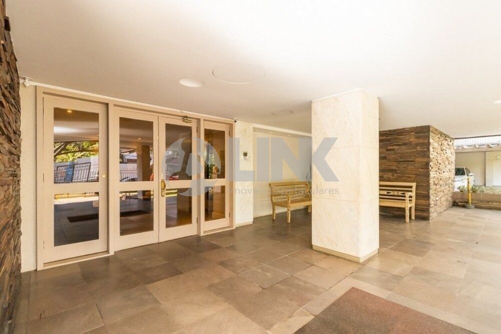 Apartamento à venda com 3 quartos, 121m² - Foto 4
