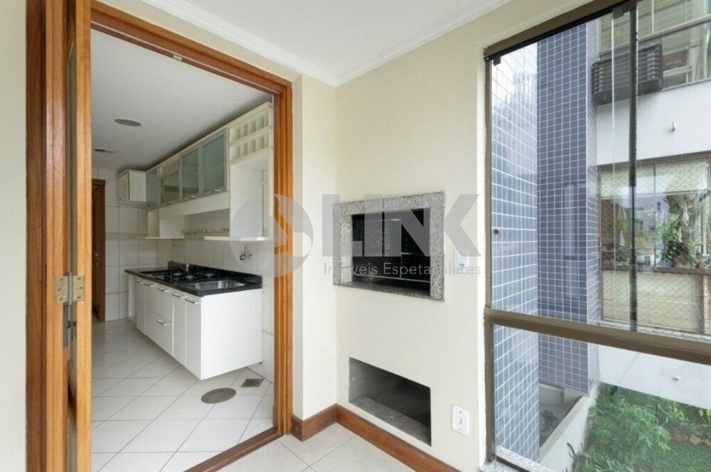 Apartamento à venda com 3 quartos, 95m² - Foto 11