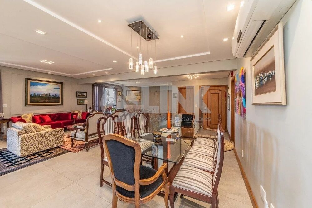 Apartamento, 3 quartos, 240 m² - Foto 1