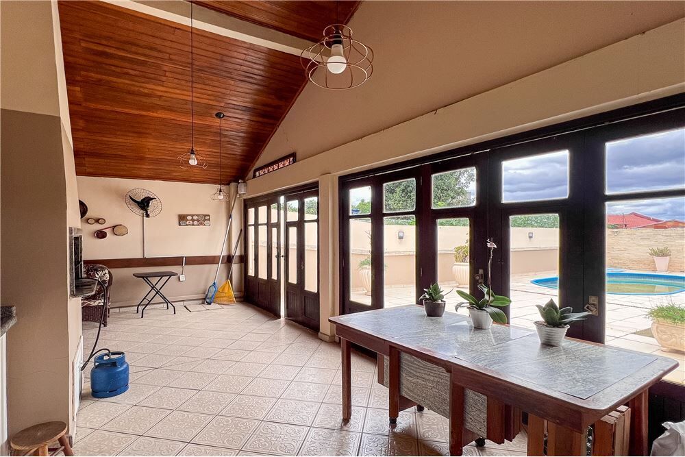 Casa à venda com 3 quartos - Foto 2