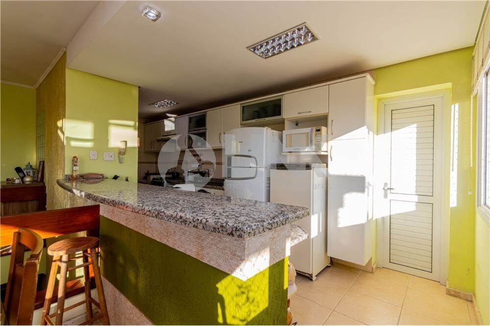Cobertura à venda com 3 quartos, 200m² - Foto 10