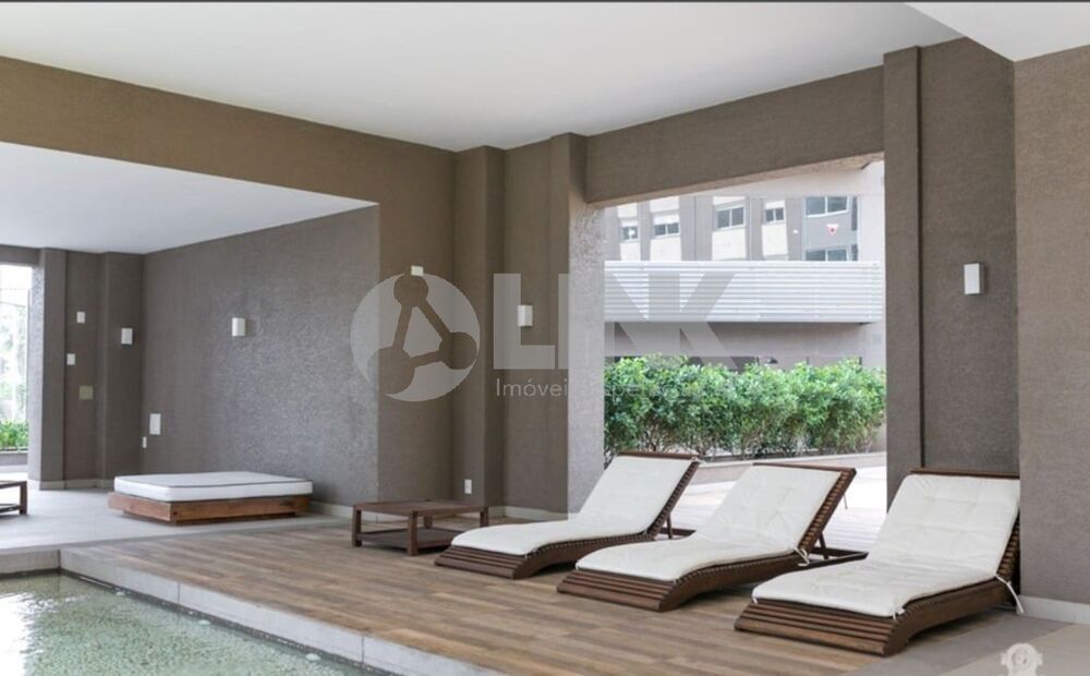 Apartamento à venda com 2 quartos, 61m² - Foto 12