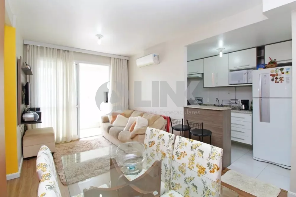 Apartamento à venda com 2 quartos, 62m² - Foto 2