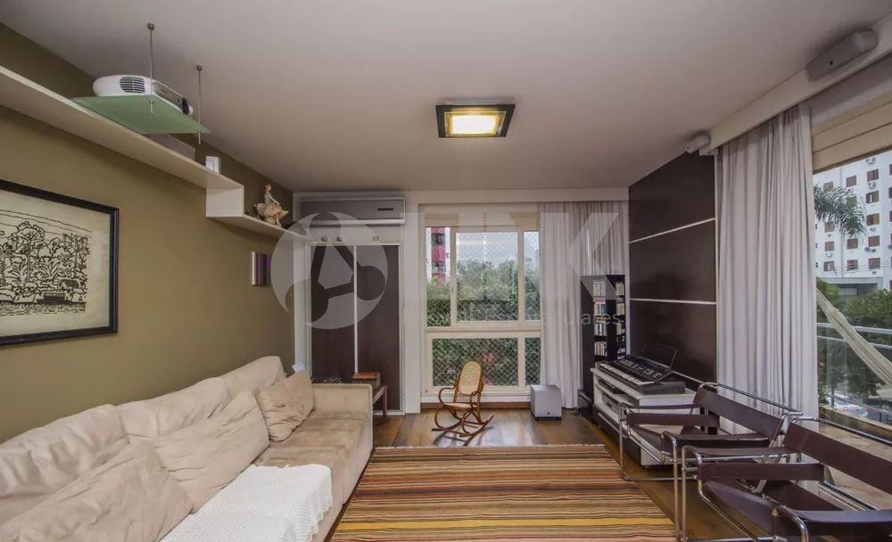 Apartamento à venda com 3 quartos, 136m² - Foto 3