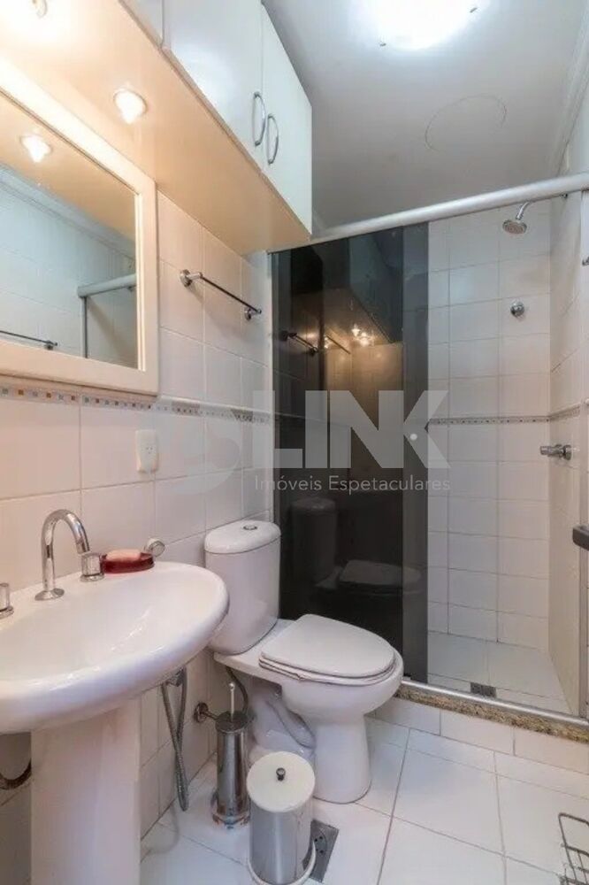Apartamento à venda com 3 quartos, 96m² - Foto 2