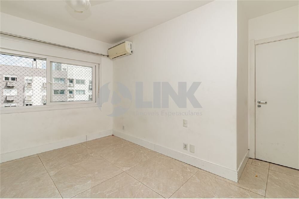 Apartamento à venda com 2 quartos, 65m² - Foto 3