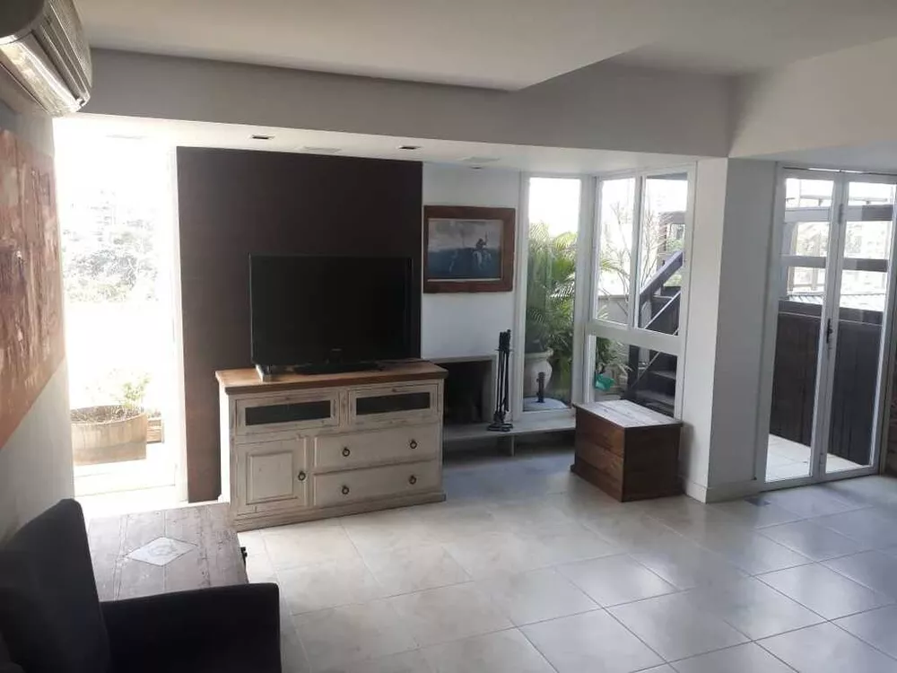 Apartamento à venda com 3 quartos, 246m² - Foto 4