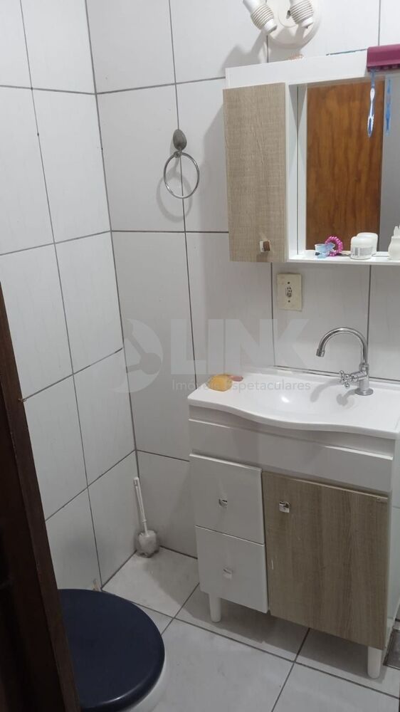 Casa à venda com 2 quartos, 42m² - Foto 4