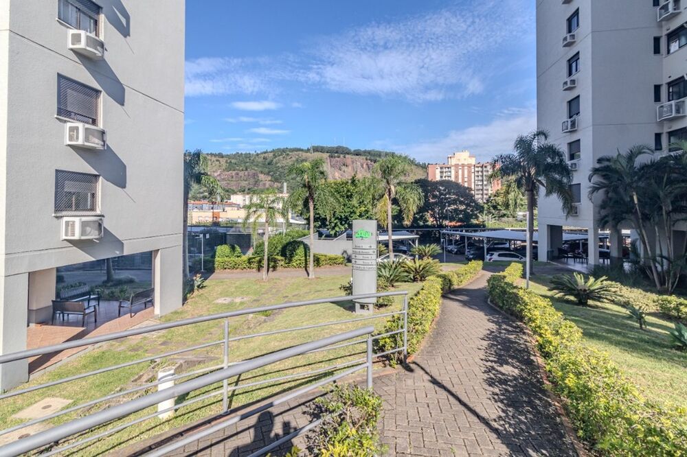 Apartamento à venda com 3 quartos, 78m² - Foto 2