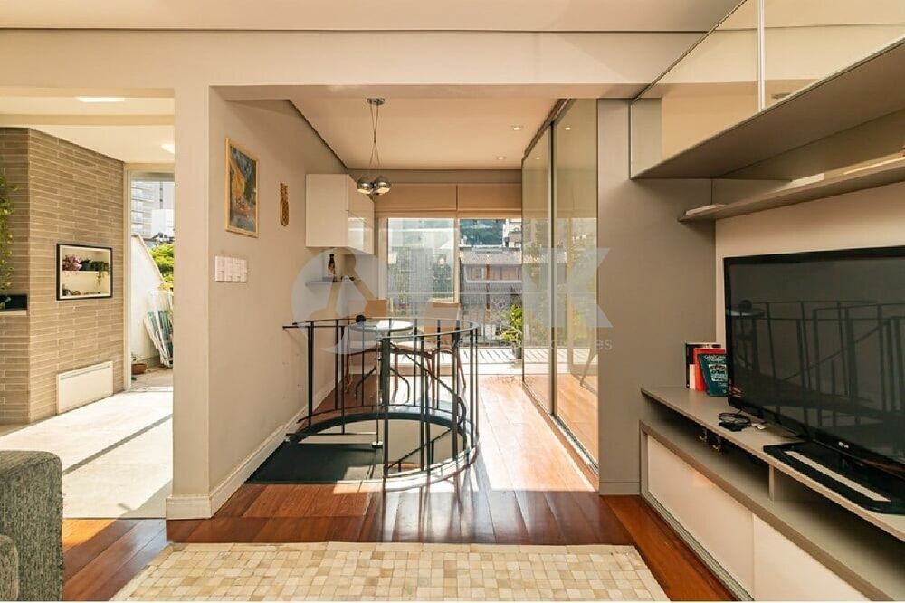Cobertura à venda com 1 quarto, 80m² - Foto 1