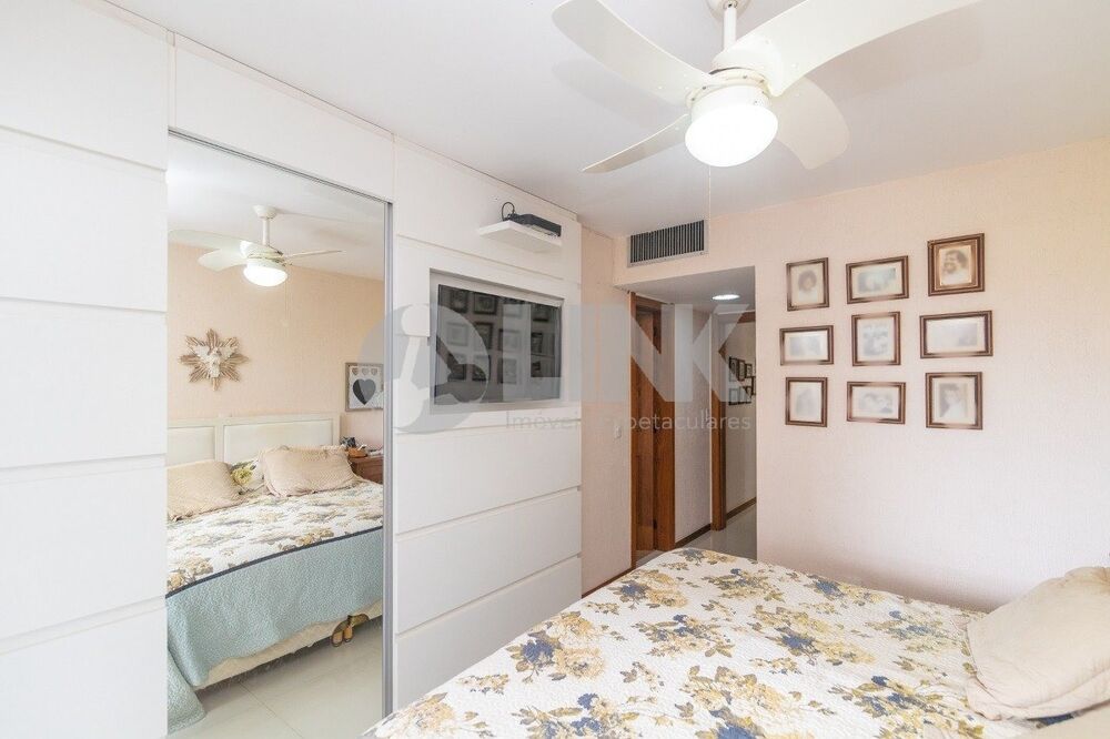 Cobertura à venda com 3 quartos, 218m² - Foto 2