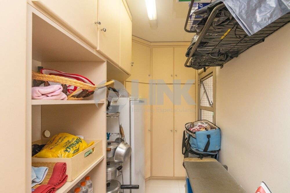 Cobertura à venda com 3 quartos, 218m² - Foto 1