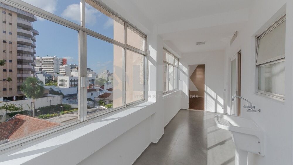 Apartamento à venda com 3 quartos, 381m² - Foto 4