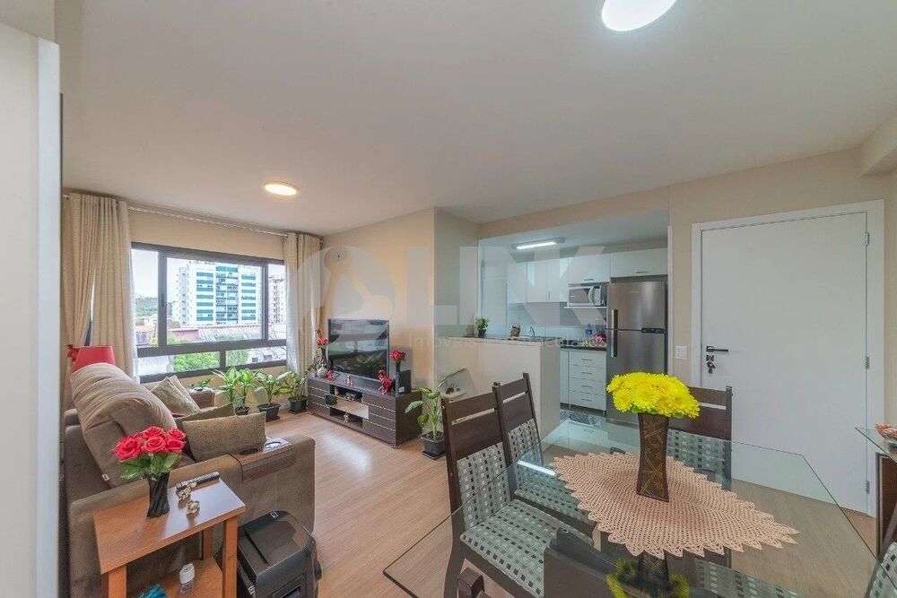 Apartamento à venda com 3 quartos, 81m² - Foto 1
