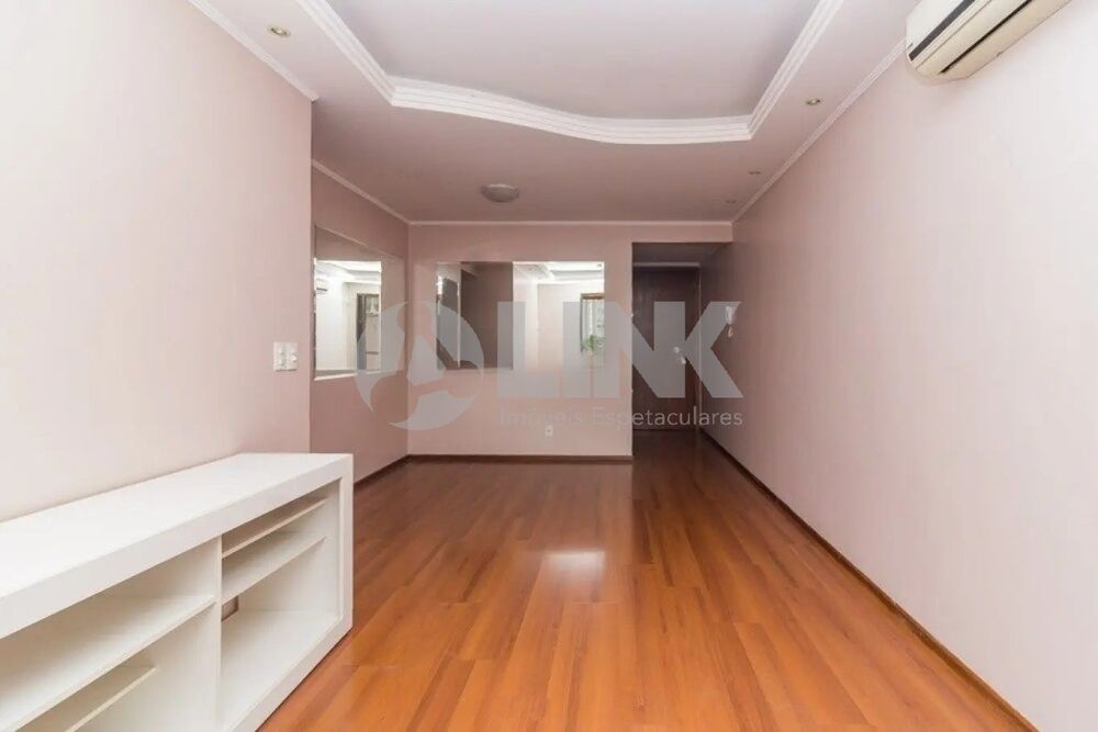 Apartamento à venda com 3 quartos, 70m² - Foto 1