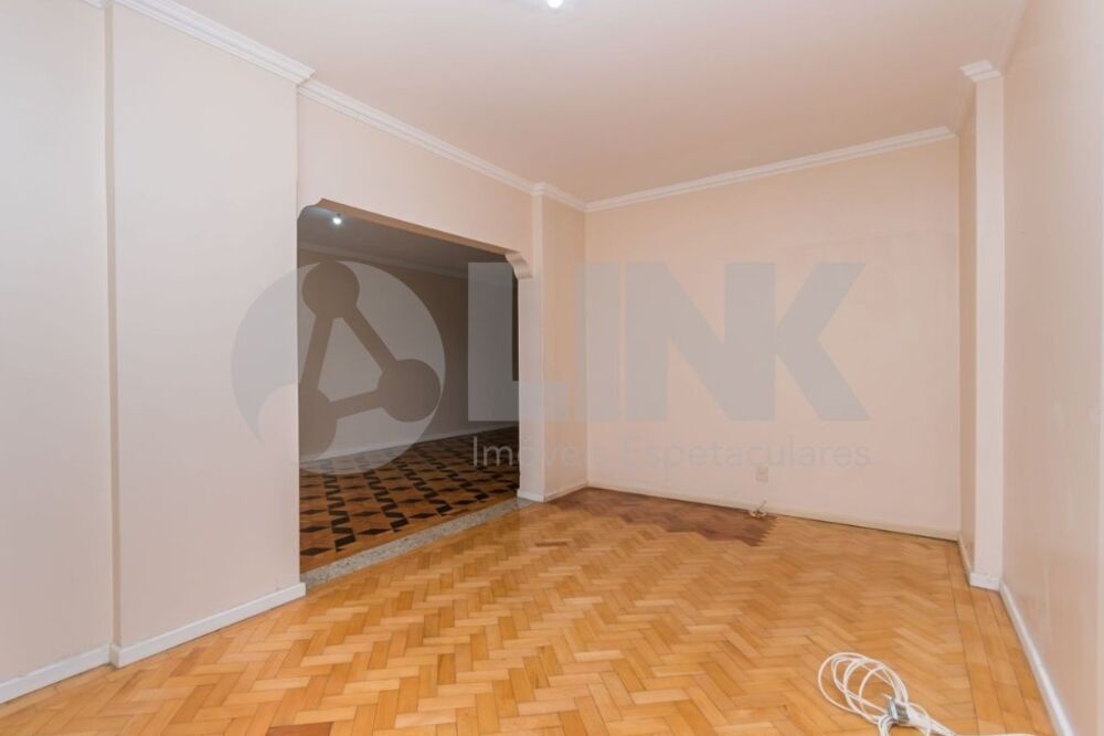 Apartamento à venda com 3 quartos, 142m² - Foto 5